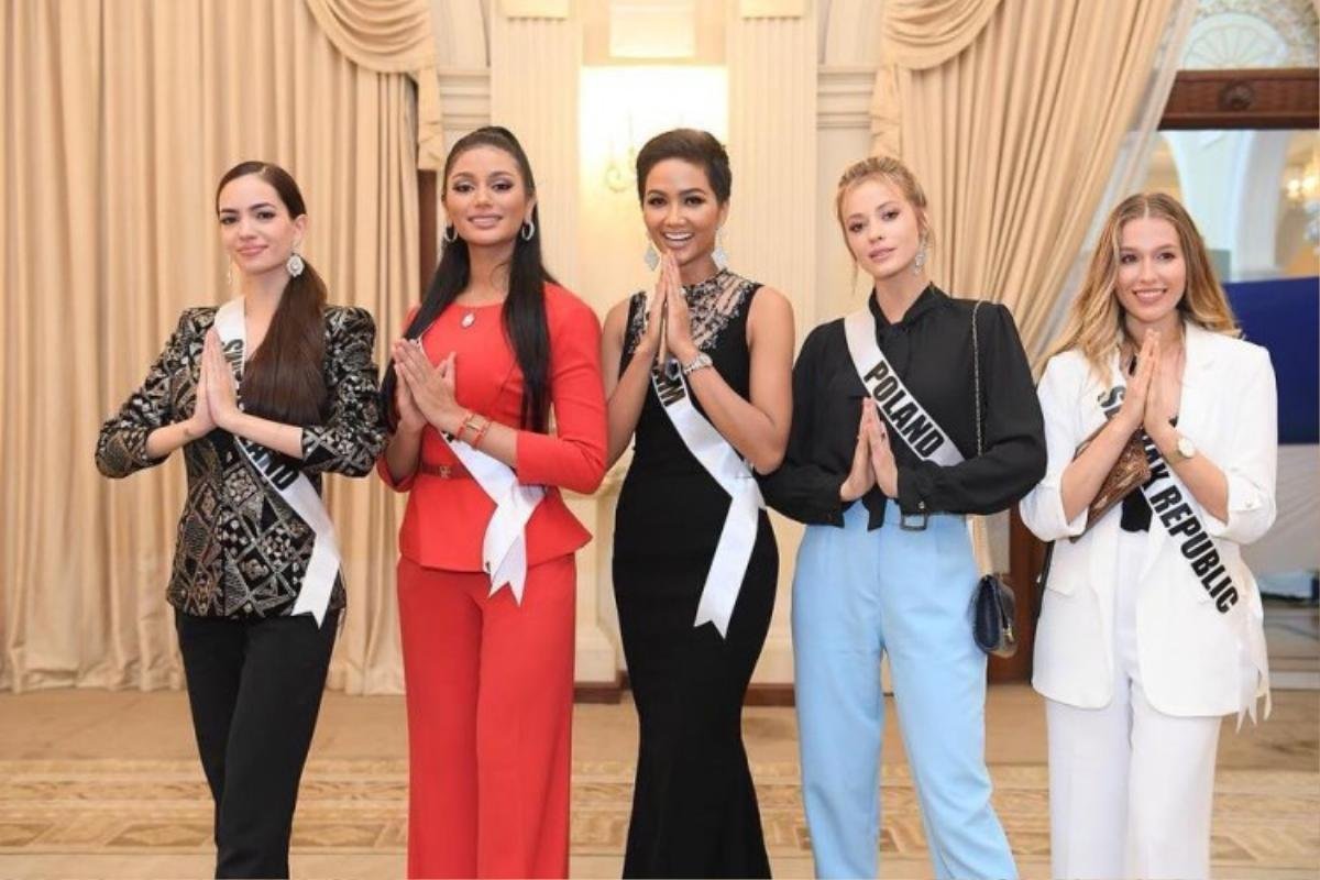 Hot: Sự thật về những đồn thổi quanh chuyện váy áo của H'hen Niê tại Miss Universe 2018 Ảnh 4