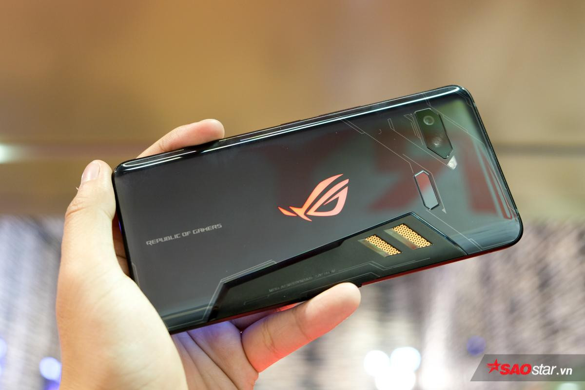 Siêu smartphone hầm hố dành cho game thủ của Asus chính thức lên kệ tại Việt Nam Ảnh 9