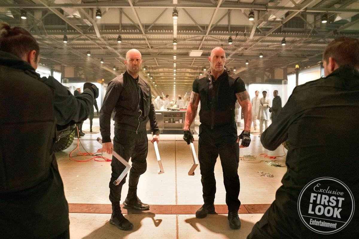 Ngoại truyện 'Fast & Furious - Hobbs and Shaw' công bố ảnh đầu tiên của The Rock và Jason Statham Ảnh 3