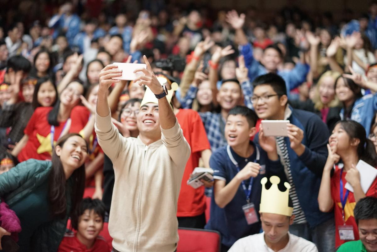 Đức Huy, Như Thành bị sinh viên bao vây trong sự kiện giao lưu tại Học Viện CN Bưu Chính Viễn Thông Ảnh 6