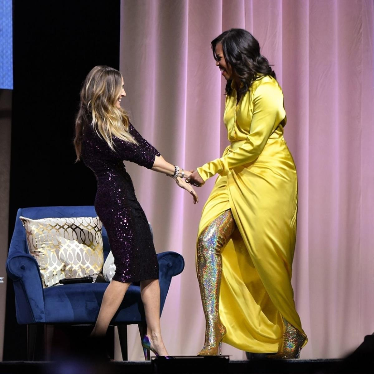 Michelle Obama 'gây sốt' khi xuất hiện với đôi boots trị giá gần 100 triệu đồng Ảnh 2