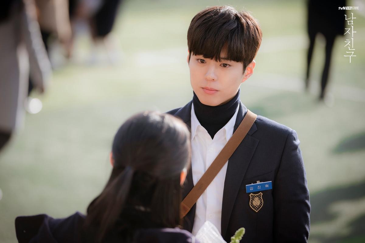 Cùng tuổi nhưng Yoo Seung Ho - Park Bo Gum có sức hút riêng trong 'Bok Soo trở về' và 'Encounter', bạn thích ai hơn? Ảnh 4