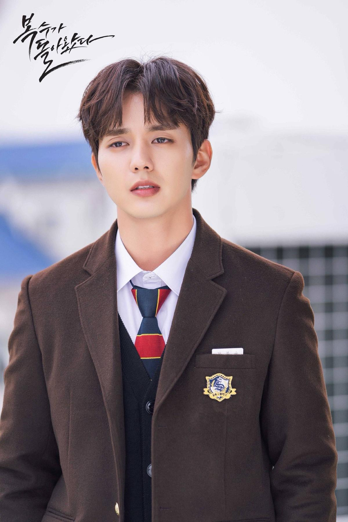 Cùng tuổi nhưng Yoo Seung Ho - Park Bo Gum có sức hút riêng trong 'Bok Soo trở về' và 'Encounter', bạn thích ai hơn? Ảnh 1