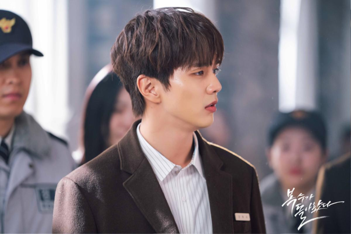 Cùng tuổi nhưng Yoo Seung Ho - Park Bo Gum có sức hút riêng trong 'Bok Soo trở về' và 'Encounter', bạn thích ai hơn? Ảnh 3