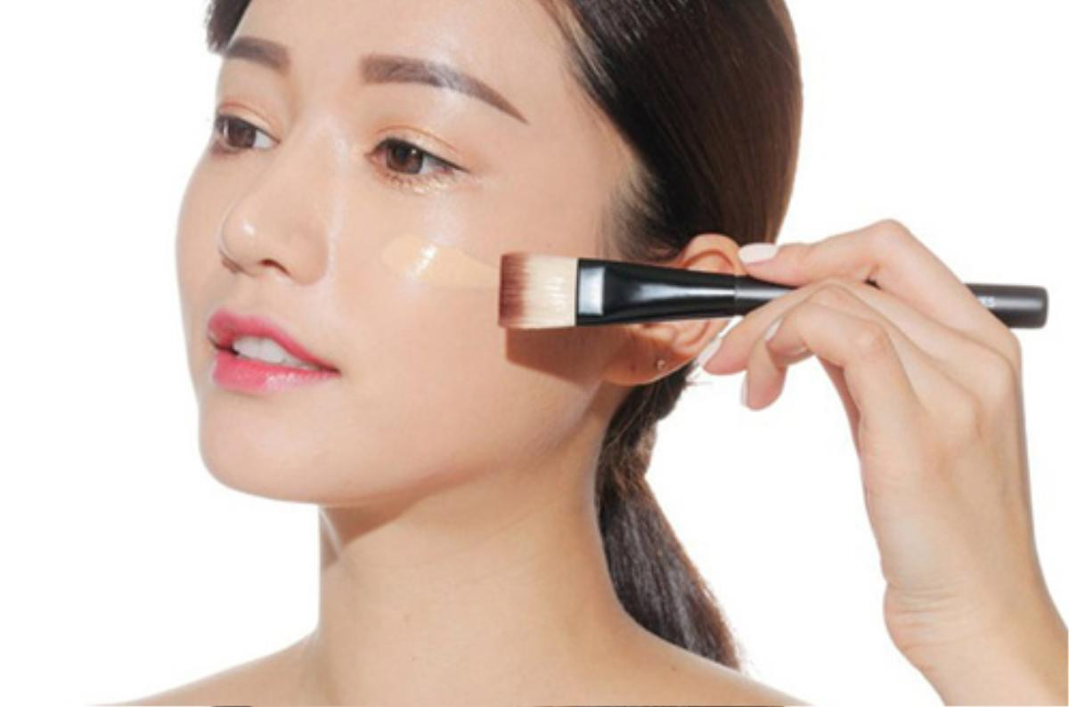 4 bí kíp make up mùa Giáng Sinh để khiến chàng ngơ ngẩn quên lối về Ảnh 1