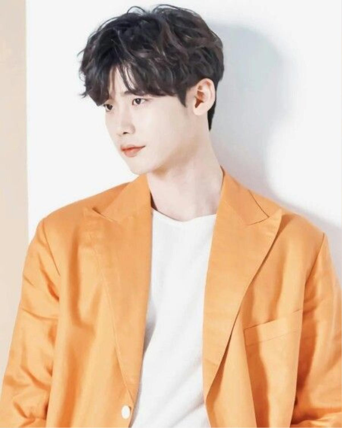 'Romance Supplement' của Lee Na Young và Lee Jong Suk tung poster mới đầy tinh nghịch Ảnh 1