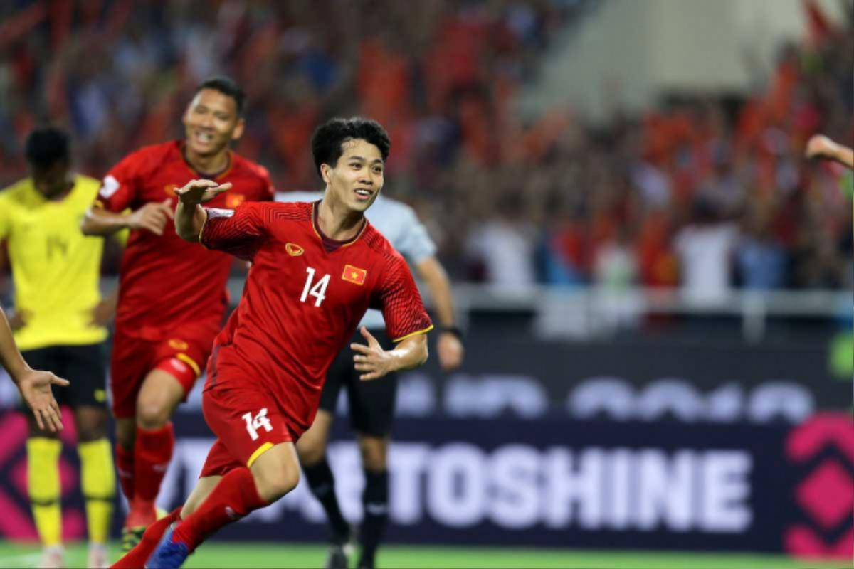 Quang Hải, Công Phượng cần ASIAN Cup để vượt lứa Công Vinh Ảnh 2