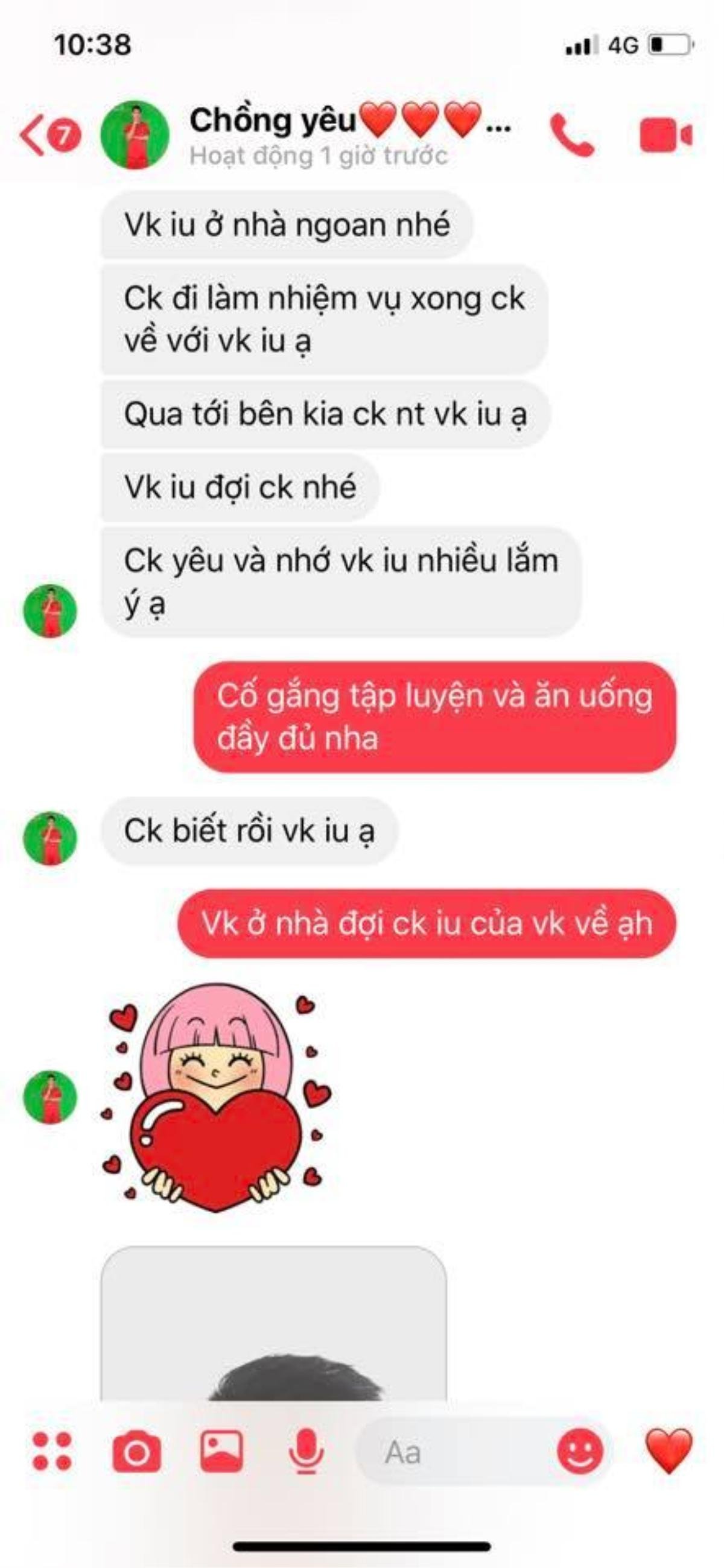 'Vua dội bom' Tiến Linh nghẹn ngào 'chia tay' người yêu lên đường sang trời Tây Ảnh 1