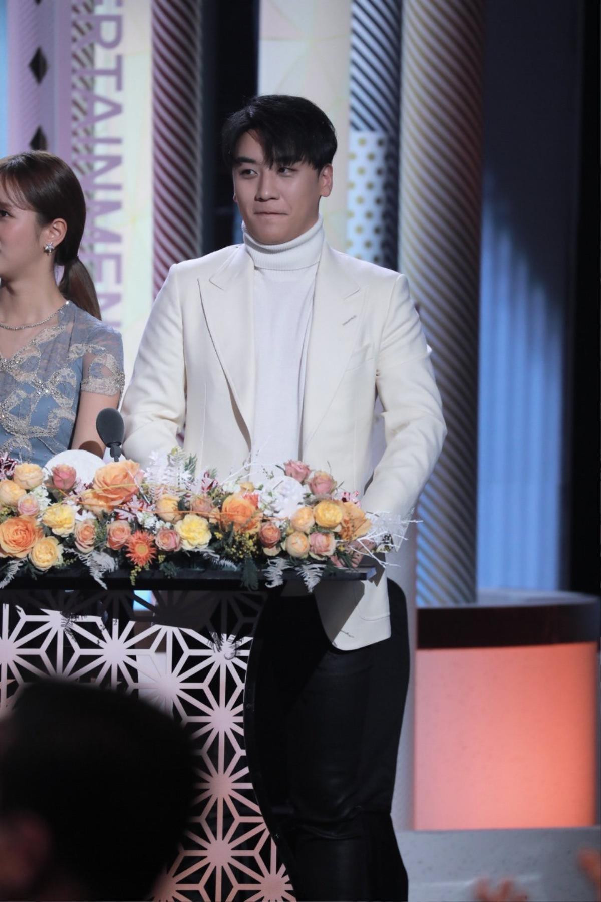 Khoảnh khắc đáng nhớ của Kang Daniel, Seungri, Henry và Yang Yoseob tại 'MBC Entertainment Awards 2018' Ảnh 22