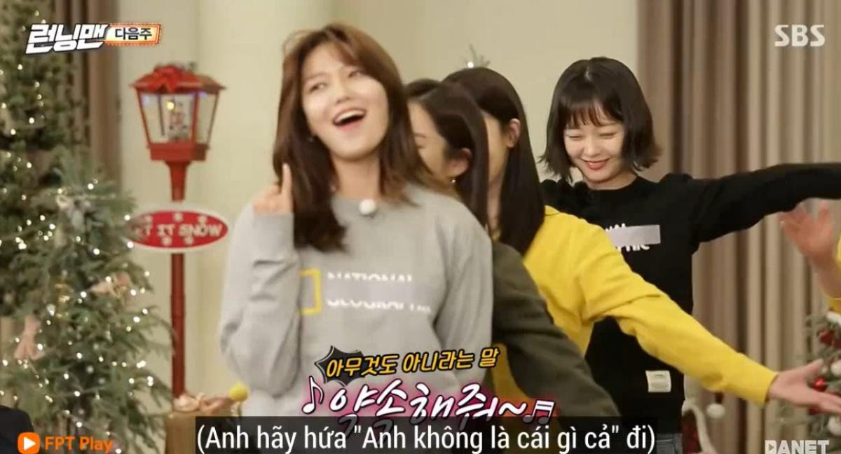 Running Man tập 432: 'Hú hồn' với kiểu tóc đuôi gà tự chế của Sooyoung (SNSD) Ảnh 2