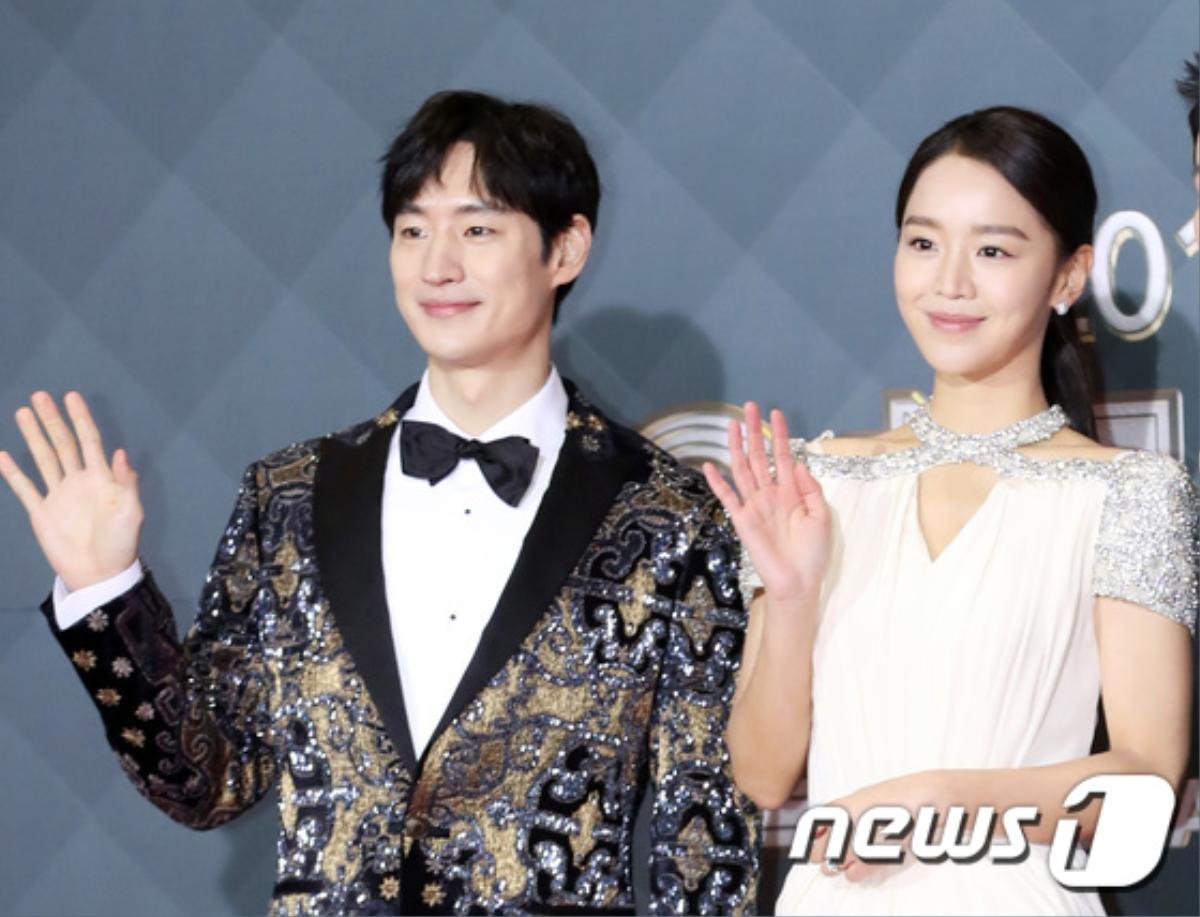 Thảm đỏ 'SBS Drama Awards 2018': Shin Hye Sun tỏa sáng cùng Ahn Hyo Seop và Lee Je Hoon Ảnh 1