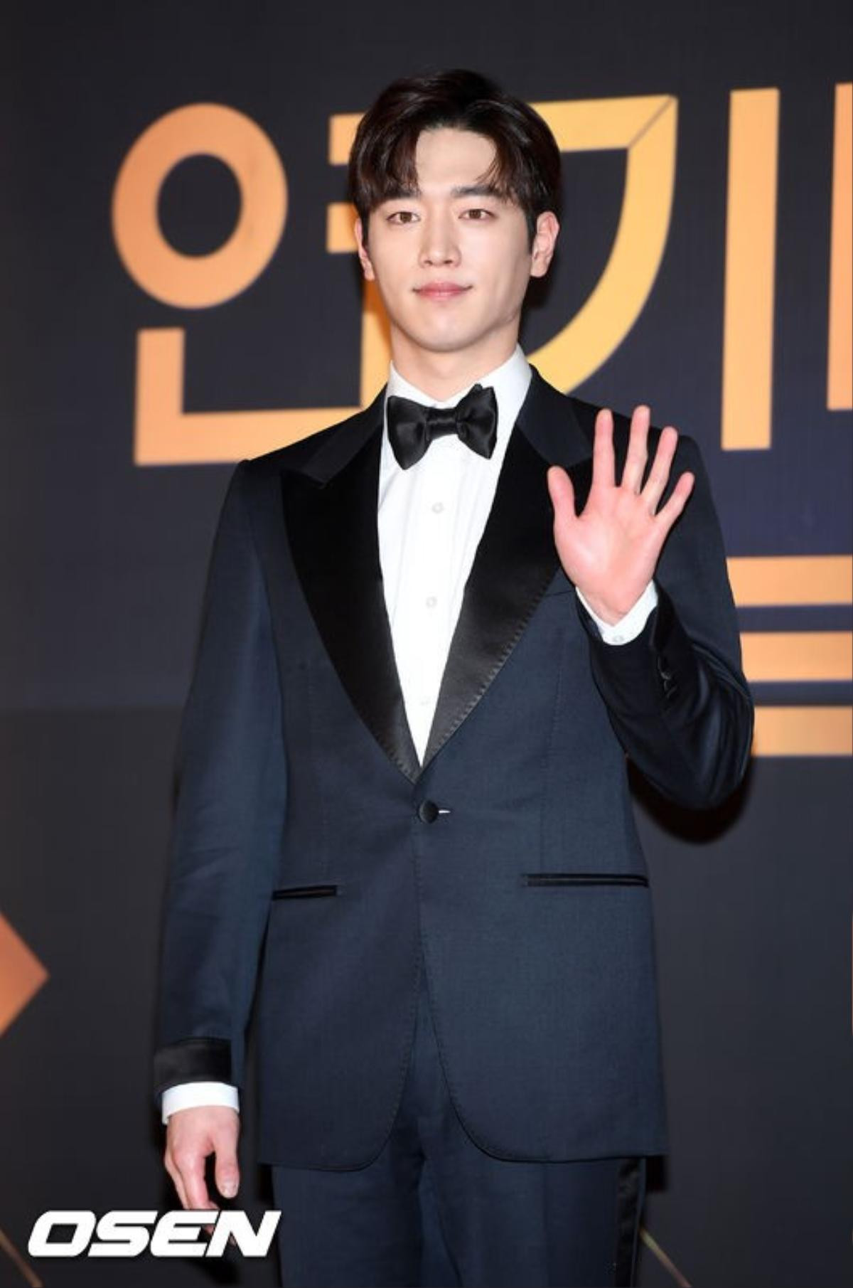 Thảm đỏ 'KBS Drama Awards 2018': Seo Kang Joon, Nam Da Reum cực điển trai Ảnh 7