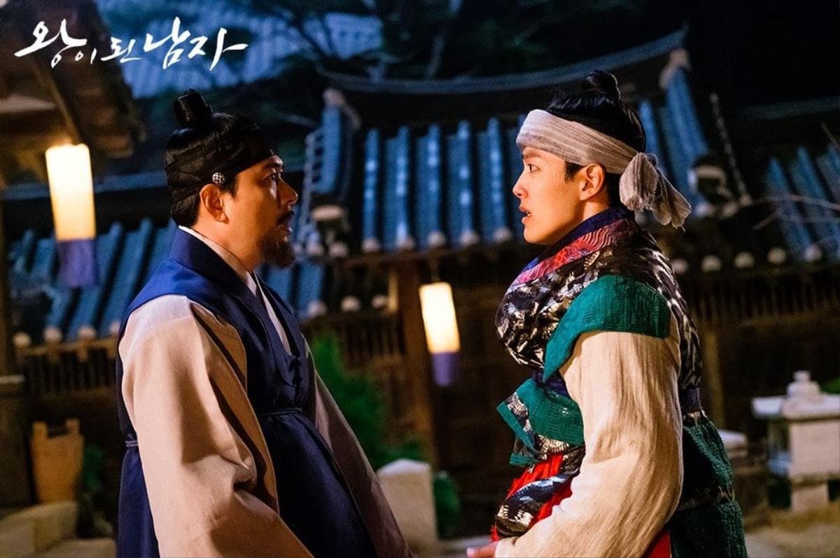 Yeo Jin Goo có cuộc gặp gỡ gây sốc với Kim Sang Kyung trong 'The Crowned Clown' Ảnh 6