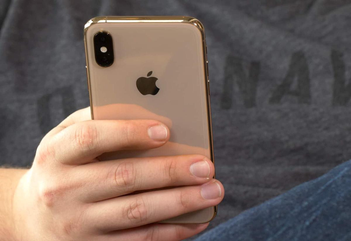 Dù có giá đắt đỏ nhưng iPhone Xs Max của Apple lại có bức xạ cao hơn những chiếc smartphone giá rẻ Ảnh 2