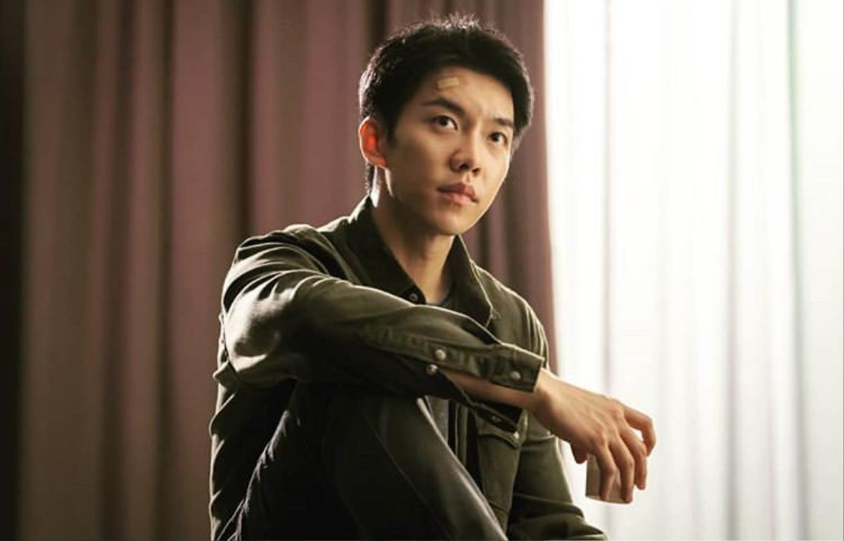 Sehun (EXO) gửi xe cà phê, ủng hộ phim mới của Lee Seung Gi và Suzy Ảnh 3