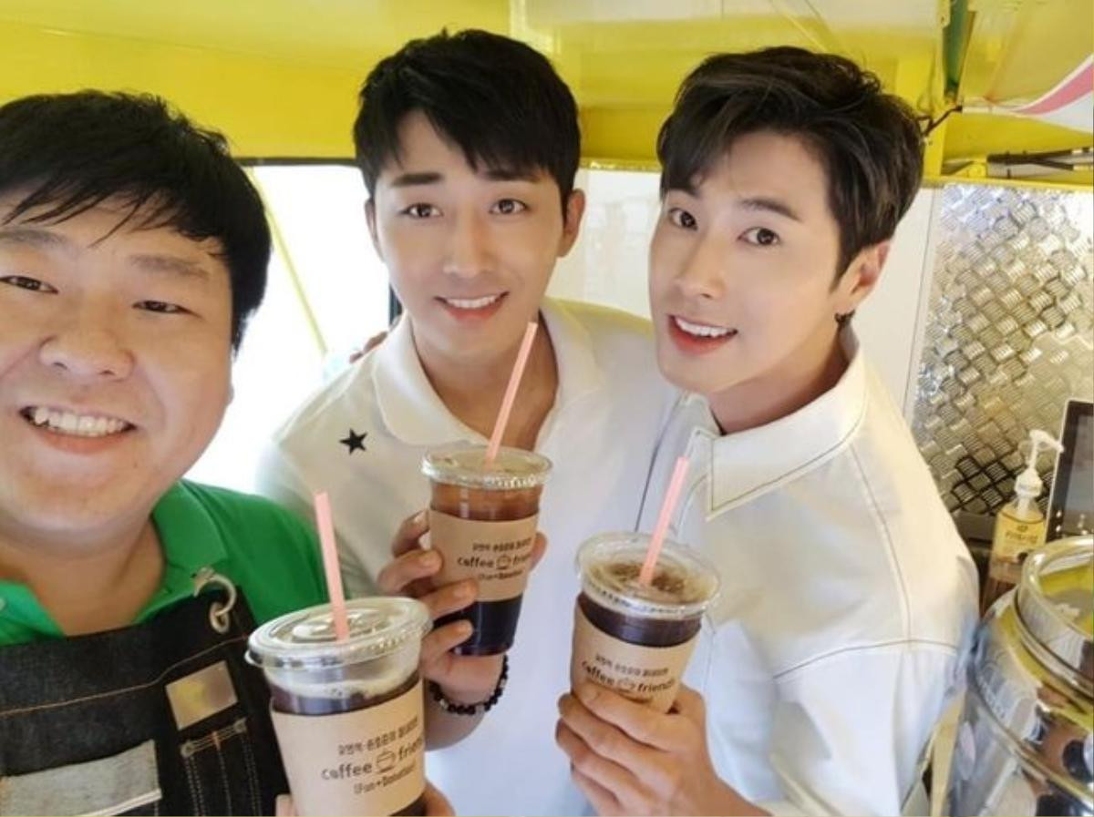 Yoo Yeon Seok và Son Ho Jun chia sẻ về cảm xúc khi thực hiện 'Coffee Friends' Ảnh 7