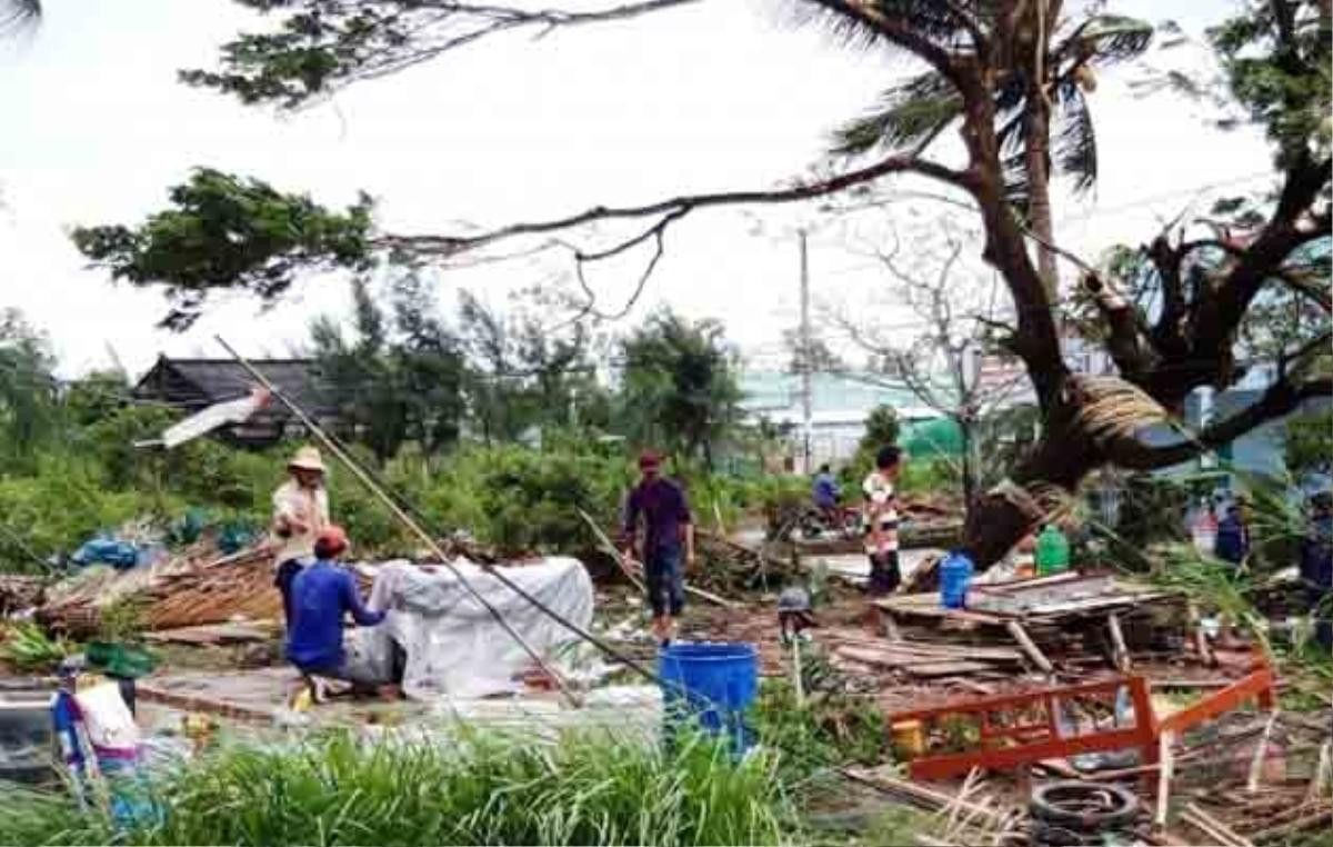 Nông dân Nam Bộ khốn đốn sau mưa lũ: Hàng trăm ha lúa bị đổ sập, nhà cửa tan hoang Ảnh 2