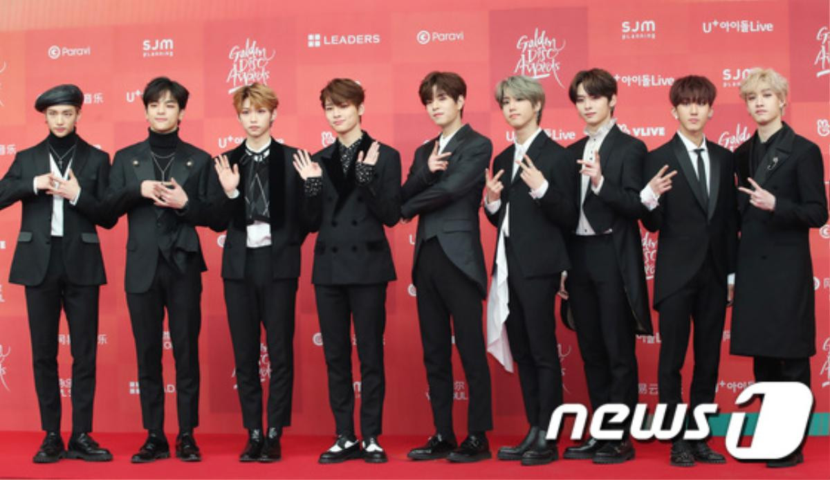 Kang Sora quyến rũ, BTS - Wanna One và Nu'est W điển trai trên thảm đỏ 'Golden Disc Awards 2019' Ảnh 31