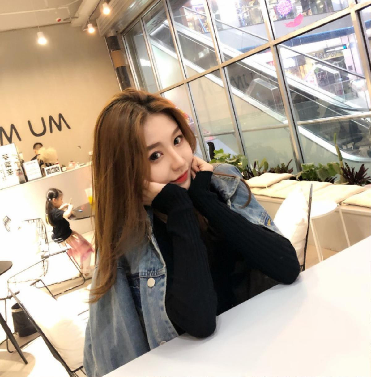 Hotgirl Trung Quốc mất đi hàng trăm lượt theo dõi, bị 'ném đá' khi vô tình tắt mất filter làm đẹp lúc livestream Ảnh 3