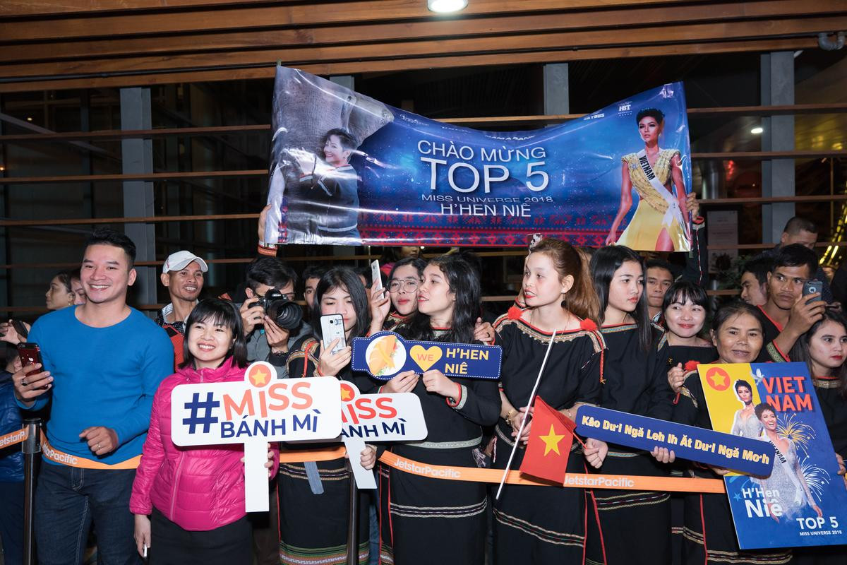 Đây là cách H’Hen Niê kỷ niệm 1 năm ngày đăng quang Miss Universe Vietnam Ảnh 3