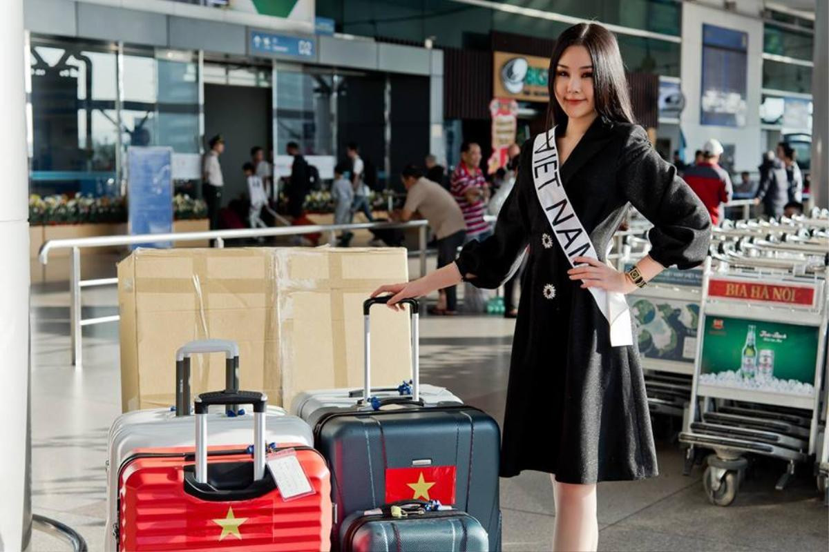 Lê Âu Ngân Anh xuất hiện với gương mặt căng cứng ở sân bay, lên đường thi Miss Intercontinental 2018 Ảnh 3