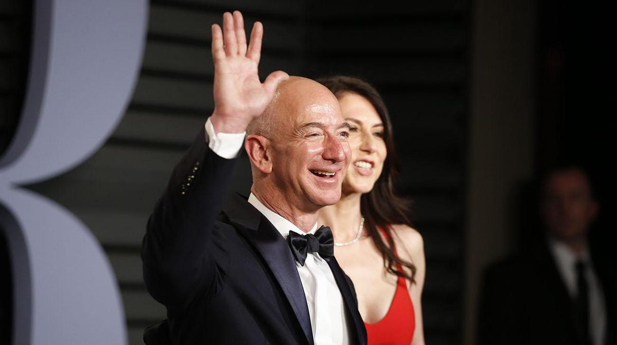 Jeff Bezos ly hôn, Bill Gates lại trở thành người giàu nhất thế giới Ảnh 1