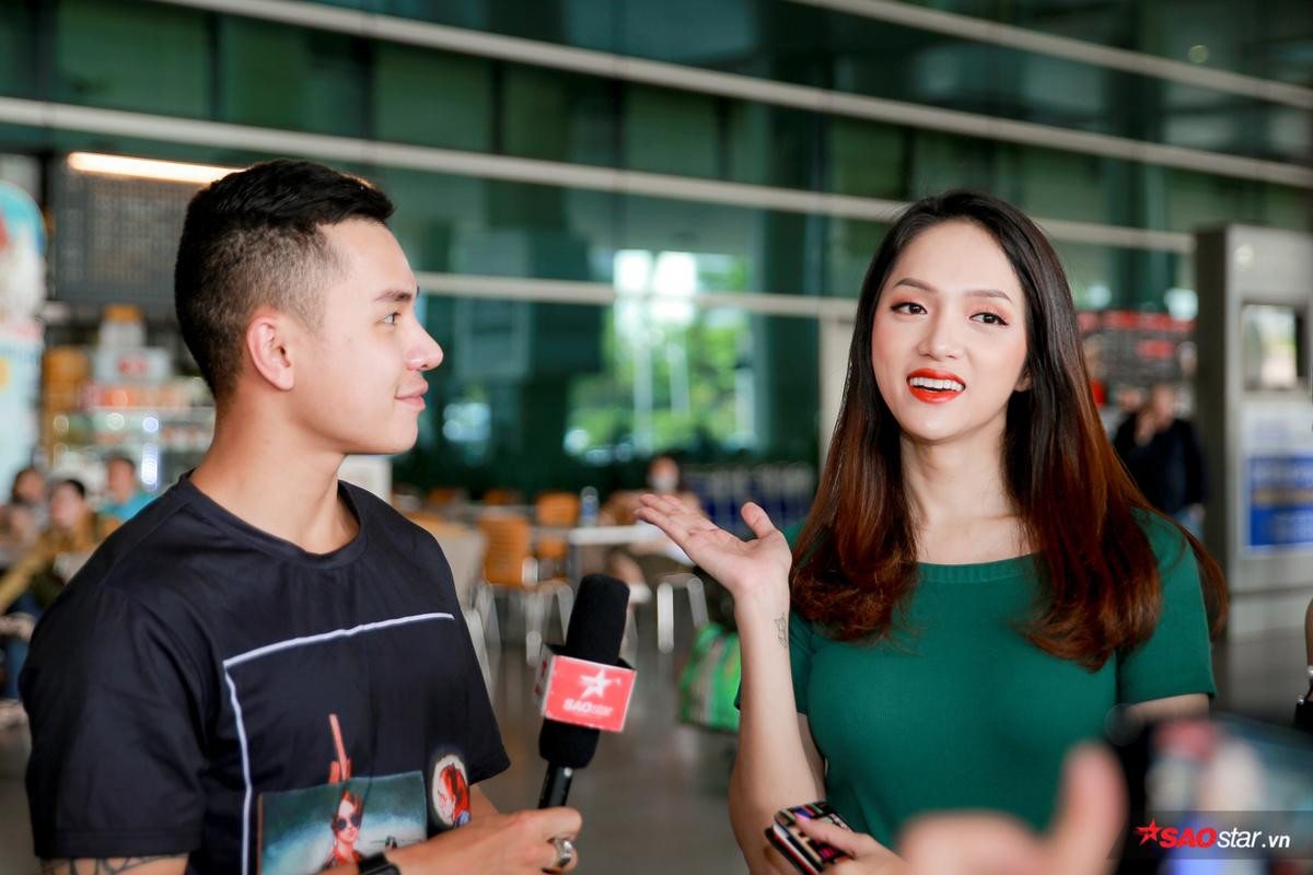 'Thần tiên tỷ tỷ' Yoshi Rinrada đọ dáng bên Hoa hậu Hương Giang: 'Mỗi người một vẻ, mười phân vẹn mười' Ảnh 2