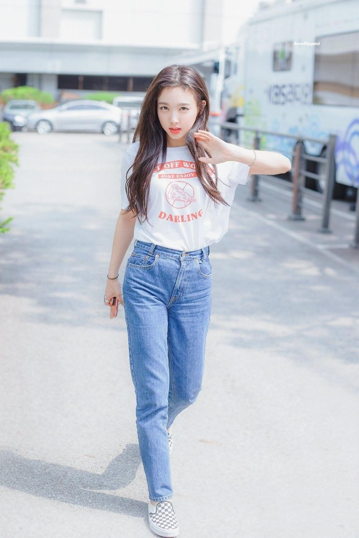 Bí quyết mặc đẹp như Nayeon (Twice) cho những cô nàng thường xuyên ‘viêm màng túi’ Ảnh 9