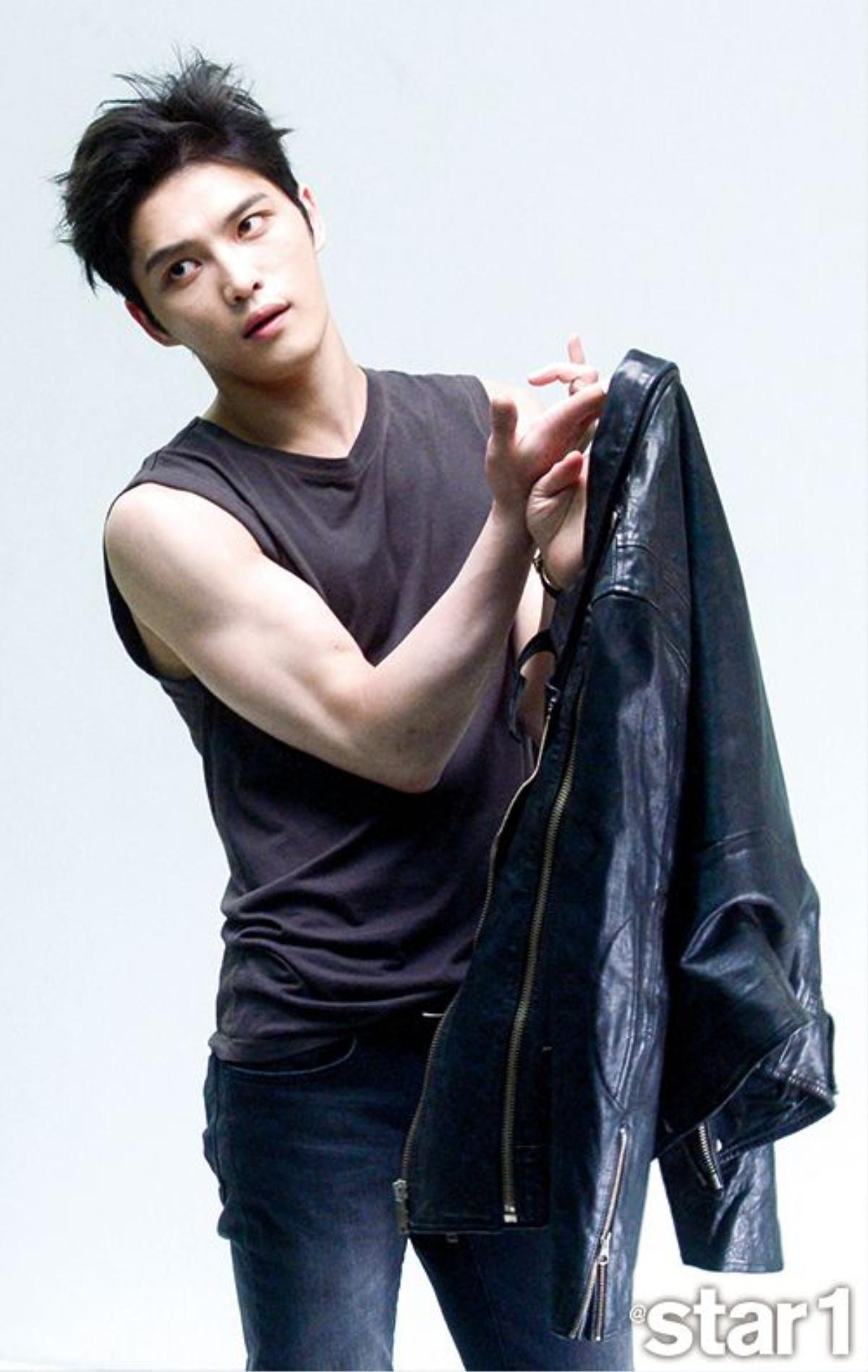 Hero JaeJoong (JYJ) tổ chức sinh nhật cùng fans trong nước - Yoo In Na 'chơi sộp' tặng giày tuyết cho ekip 'Touch Your Heart' Ảnh 2