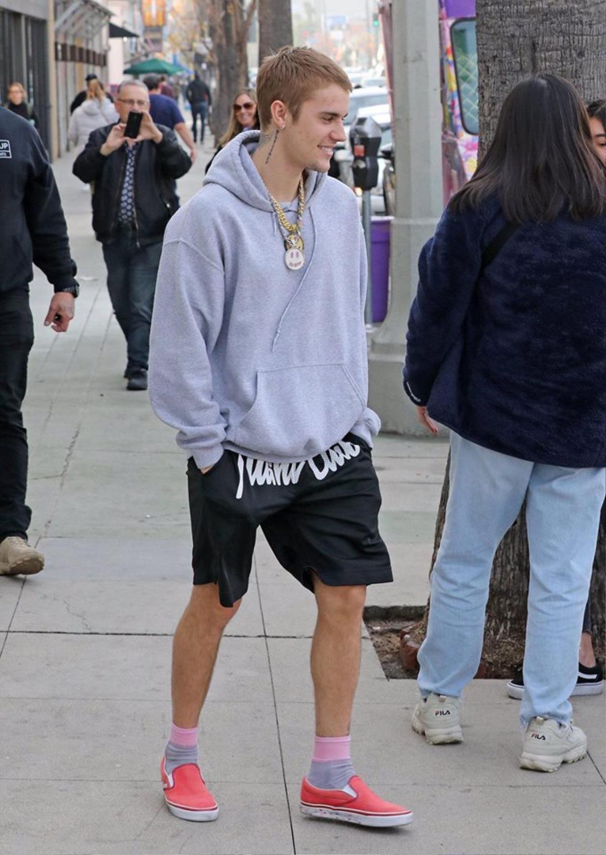 Chống chỉ định FA: Chỉ xa nhau một chút nhưng 'thủ tục chia tay' của Justin và Hailey Bieber đủ khiến người khác 'lịm tim' Ảnh 4