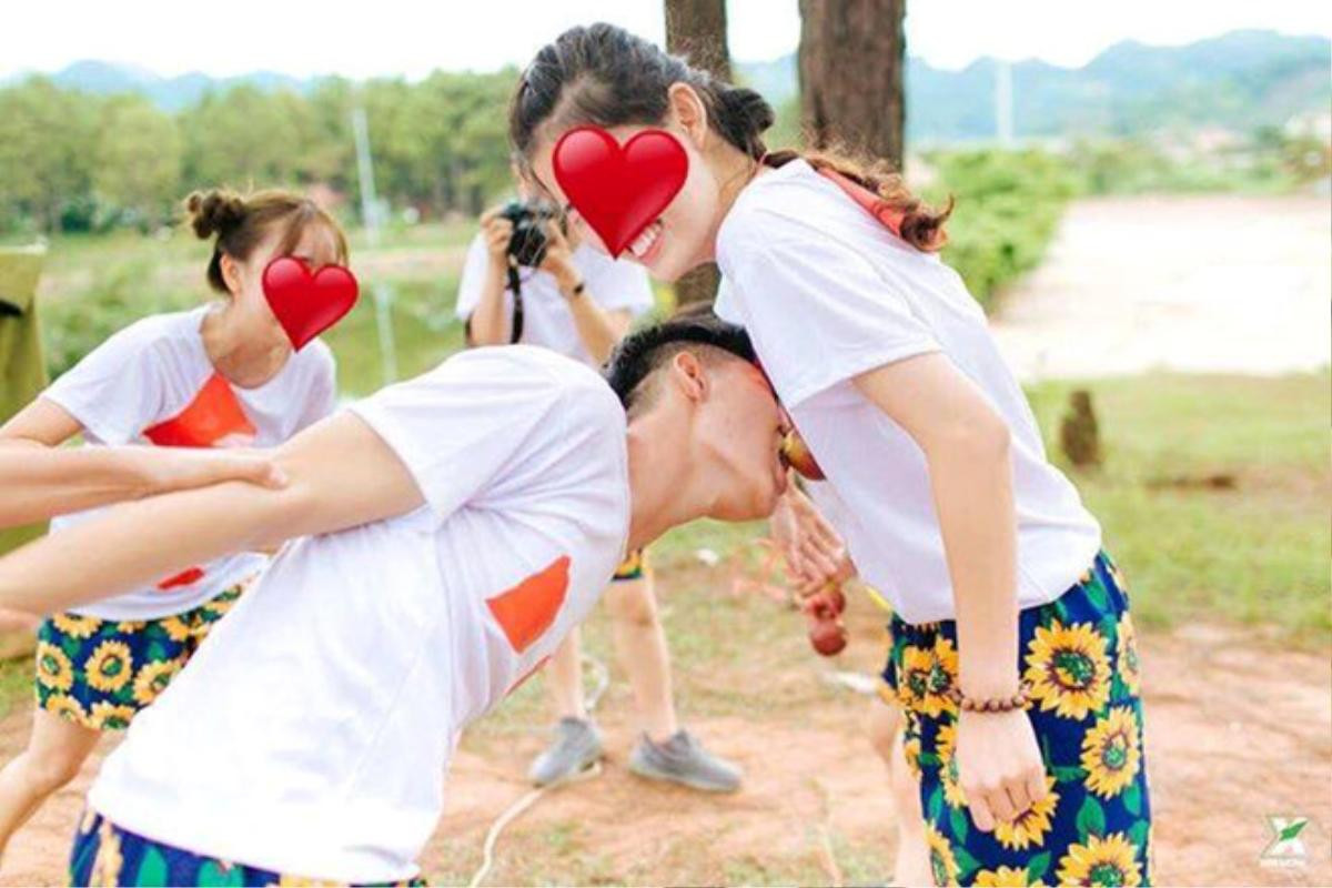 Ảnh chụp kỉ yếu hở hang, lầy lội của học sinh, sinh viên: Kỷ niệm đẹp hay quá lố lăng, phản cảm? Ảnh 3