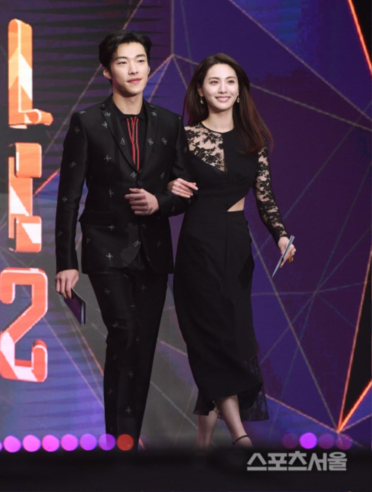 Jung Hae In, Go Ara, Ahn Hyo Seop cùng Nana trao giải cho sao Kpop tại 'Seoul Music Awards 2019' Ảnh 10