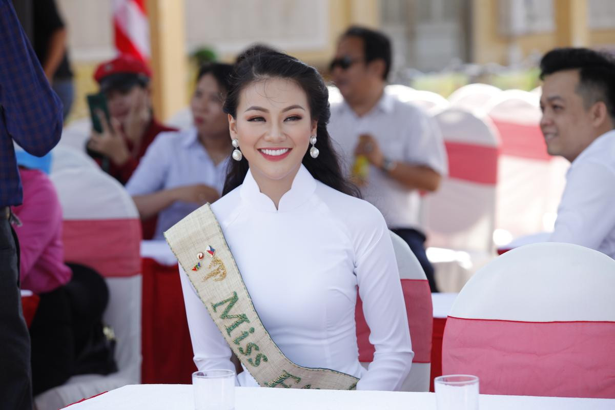 'Loại sạch' đối thủ, Minh Tú - H'Hen Niê - Phương Khánh 'dàn hàng ngang' vào thẳng Top 10 Timeless Beauty 2018? Ảnh 7