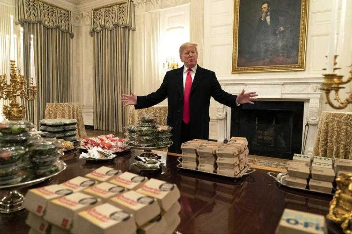 Burger King 'mỉa mai' Tổng thống Trump khi viết sai chính tả từ humberger Ảnh 1