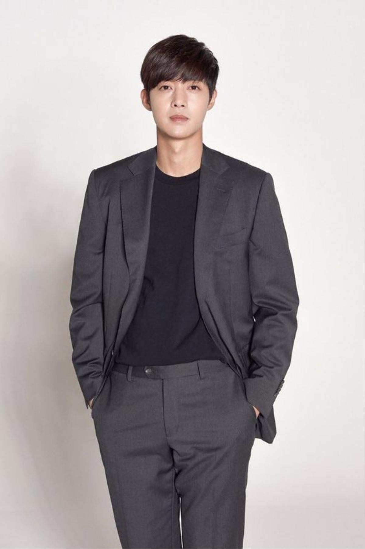 Kim Hyun Joong tổ chức buổi hòa nhạc - Lee Won Geun chia sẻ tình bạn của mình với Jin (BTS) Ảnh 3