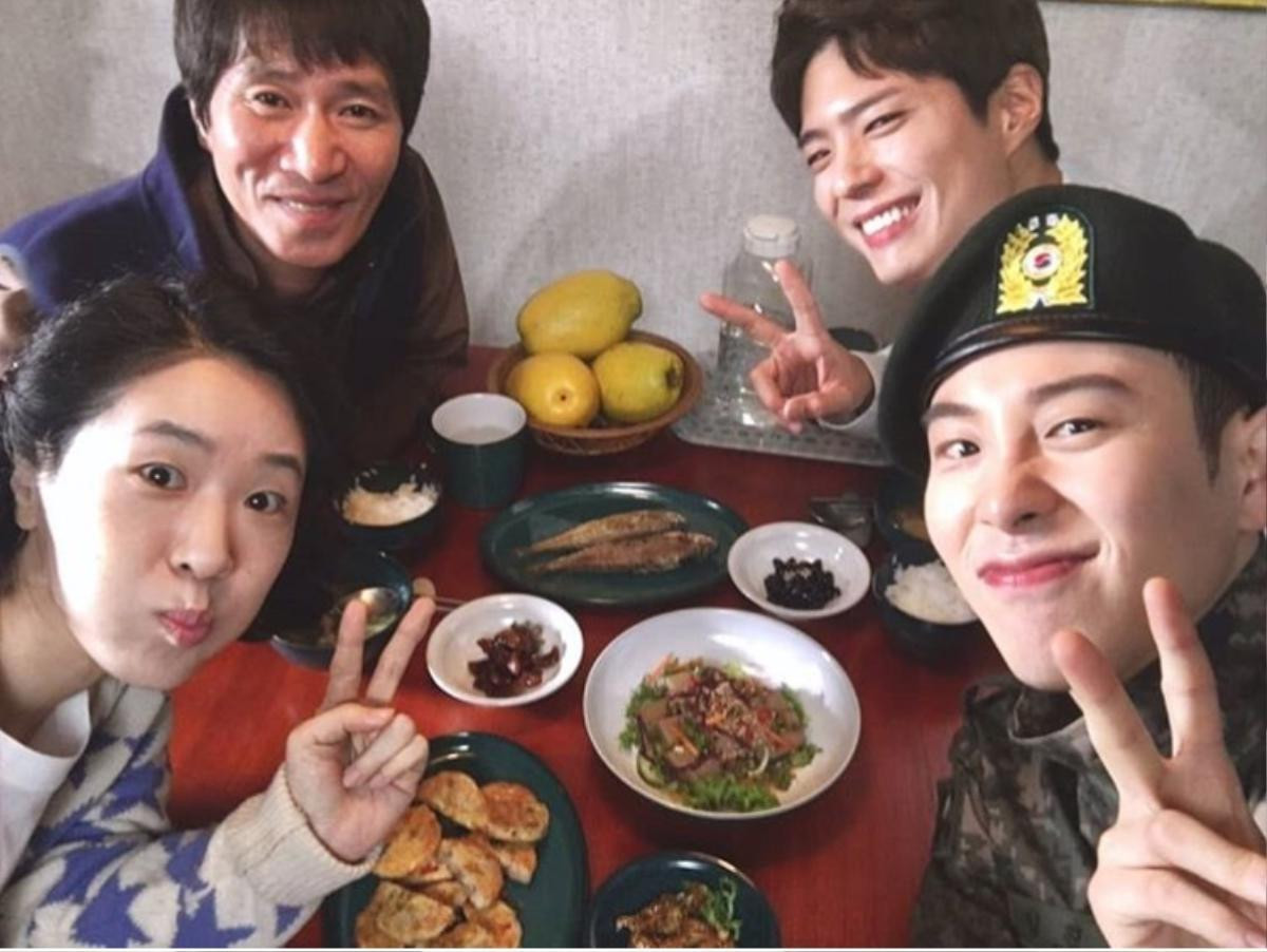 Park Bo Gum và P.O (Block B) trở nên thân thiết như anh em sau 'Encounter' Ảnh 5