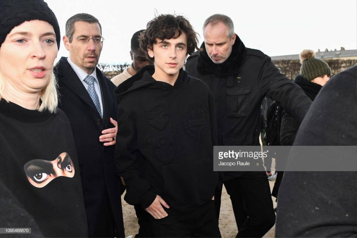 Ngô Diệc Phàm đọ vẻ ngoài 'soái ca' với chàng thơ Timothee Chalamet tại 'Tuần lễ thời trang nam Paris 2019' Ảnh 7