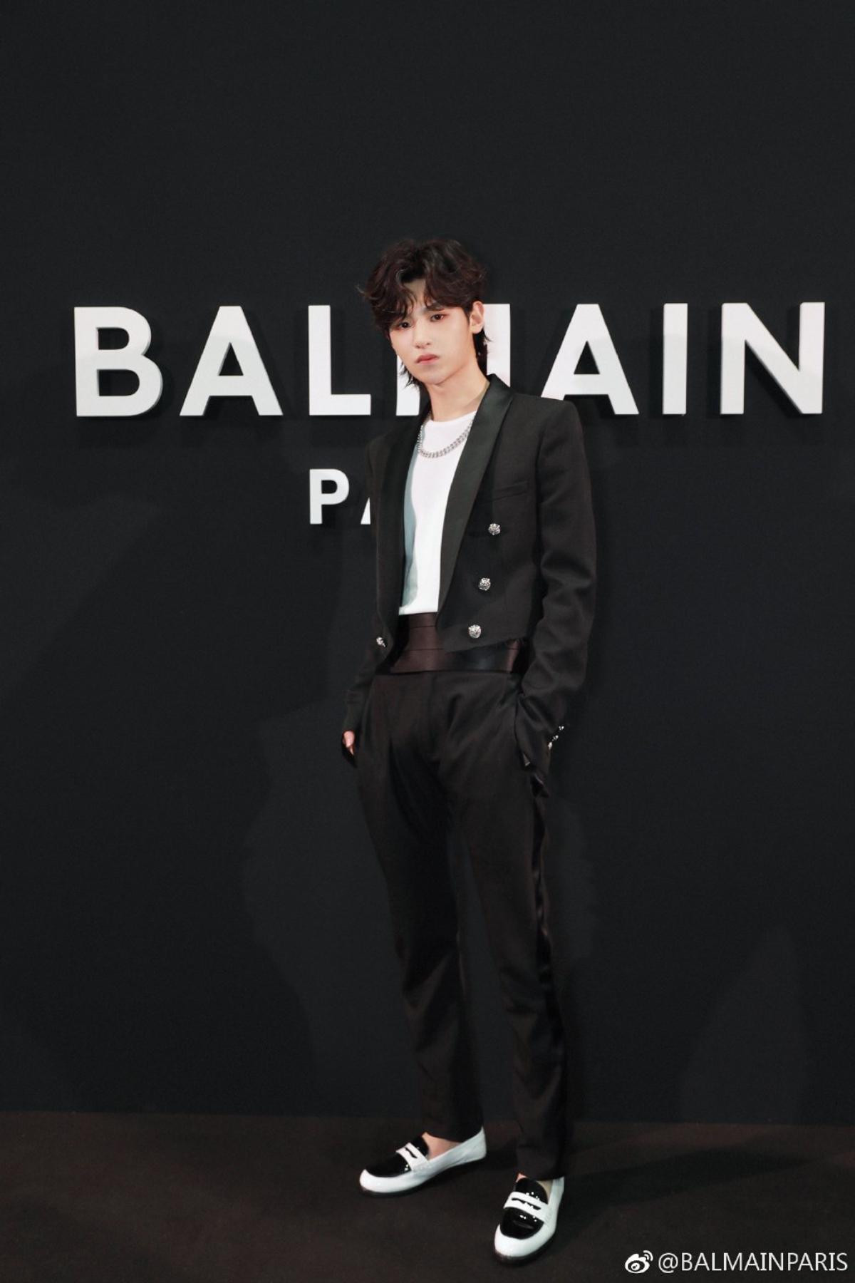 Sota Fukushi cùng Kim Hãn, Trần Phi Vũ, Viêm Á Luân và thành viên NINE PERCENT tham dự 'Tuần lễ thời trang nam Paris 2019' Ảnh 15