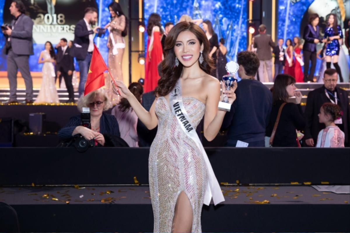 Minh Tú - Phương Nga 'out top', Tiểu Vy lọt bảng vàng: Lộ lý do 'đáng ngờ' của Miss Grand Slam 2018? Ảnh 7