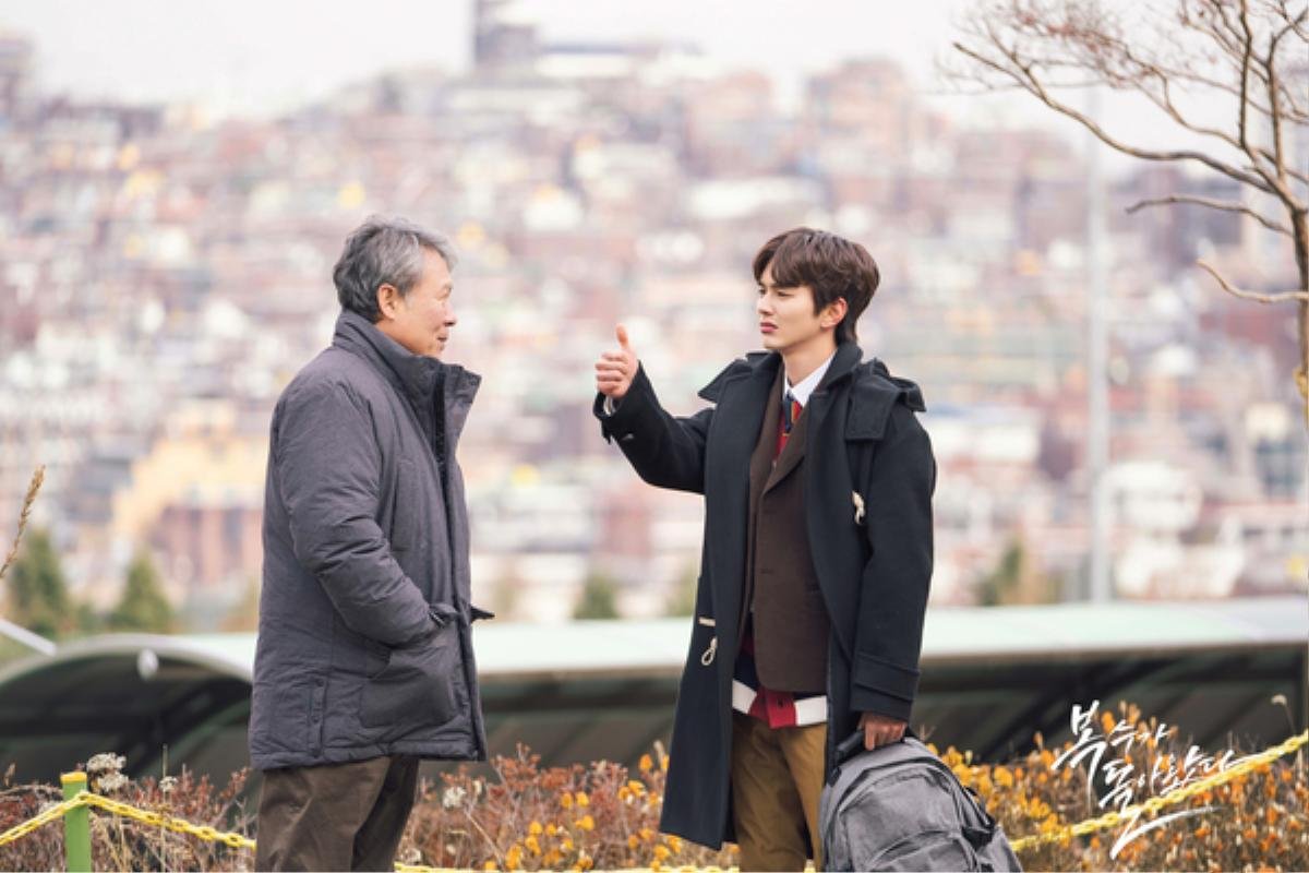 'Bok Soo trở về': Yoo Seung Ho chuẩn đẹp trong bộ đồng phục, nụ cười tỏa sáng và diễn xuất chân thật Ảnh 8