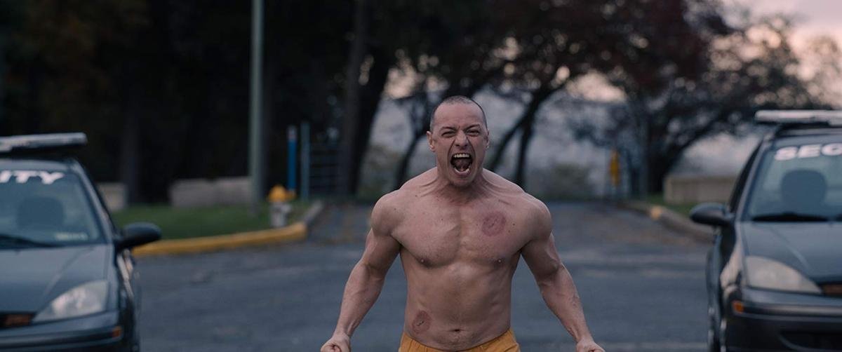 'Glass': Bộ phim có thể xuất sắc hơn nhiều lần với sức nóng bậc nhất của 'bộ ba quái nhân' Ảnh 10