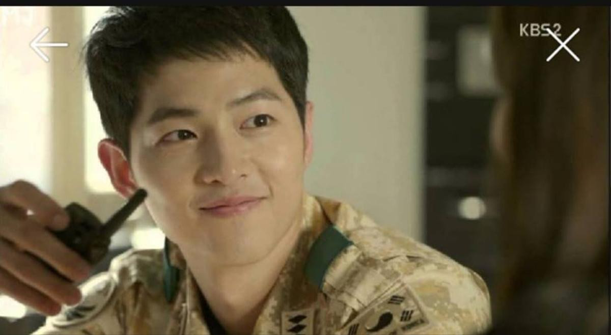 Ảnh chế Song Joong Ki khi thấy vợ yêu chia tay Park Bo Gum gây bão - Cha Eun woo (ASTRO) không biết mình đẹp trai Ảnh 5