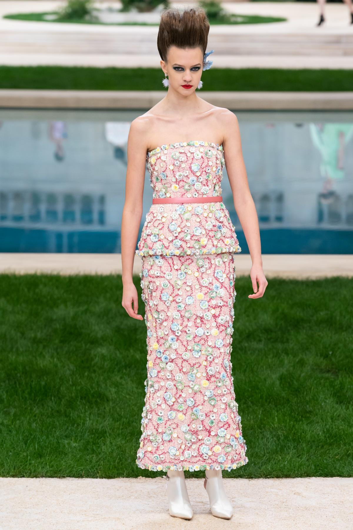 Chanel Couture Xuân 2019 cùng câu chuyện vắng mặt của trái tim làng thời trang - Karl Lagerfeld Ảnh 5