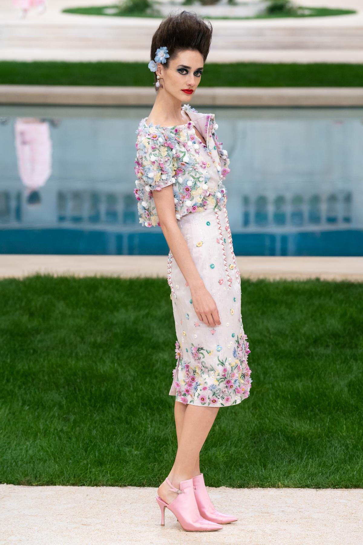 Chanel Couture Xuân 2019 cùng câu chuyện vắng mặt của trái tim làng thời trang - Karl Lagerfeld Ảnh 6