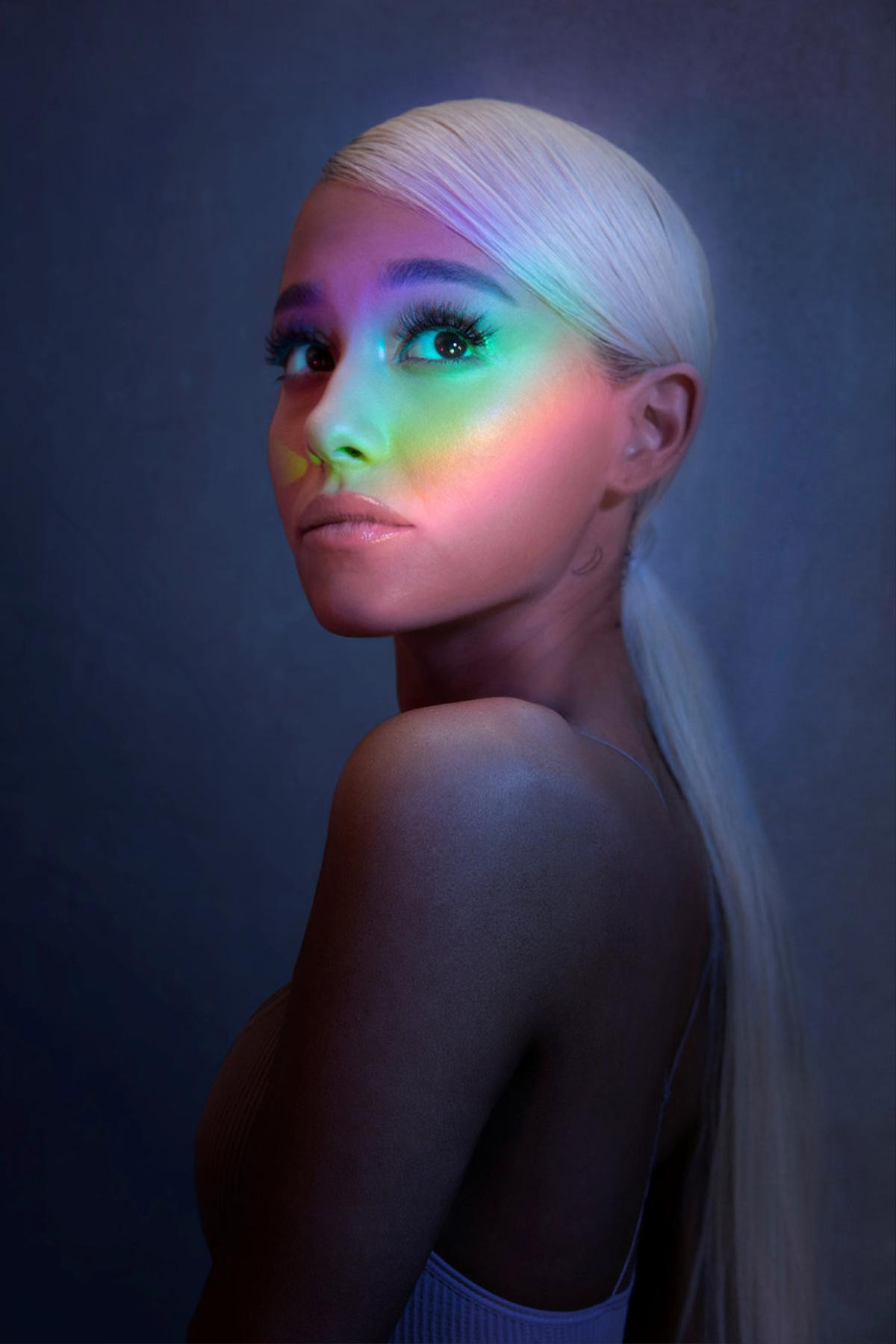 Billboard công bố 40 album được trông đợi nhất 2019: Ariana Grande, Cardi B và ai nữa? Ảnh 2