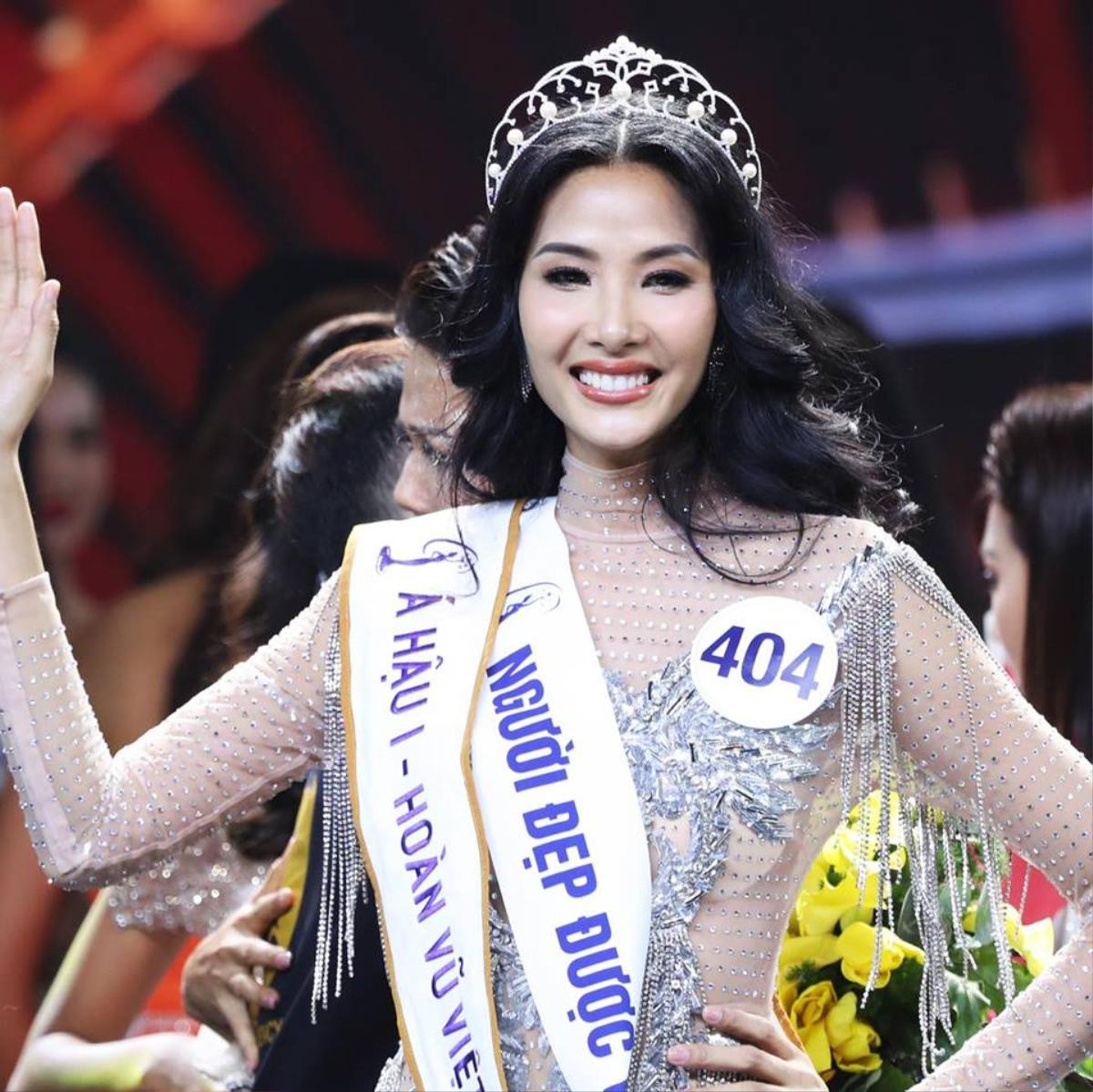 'Học lỏm' bí kíp 'intop' dành riêng cho Hoàng Thuỳ tại Miss Universe 2019 Ảnh 1