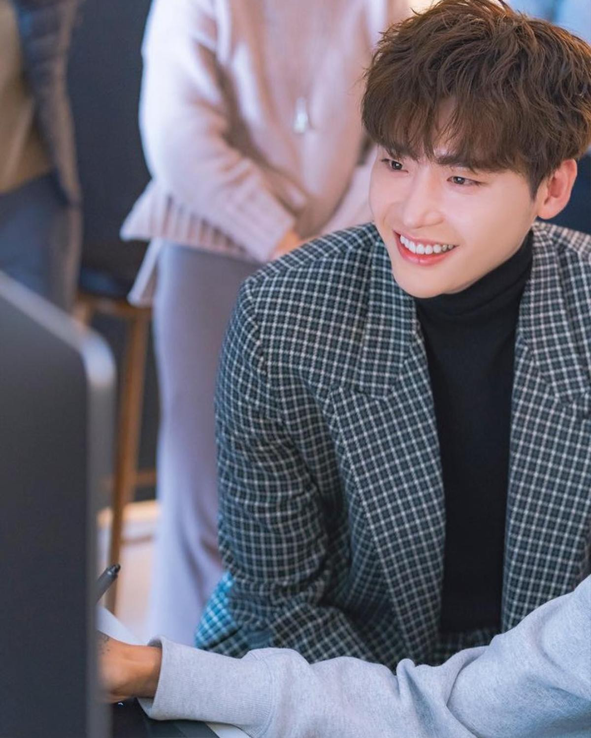 4 lý do nên xem 'Romance Is a Bonus Book' của Lee Jong Suk và Lee Na Young vào tối nay Ảnh 6