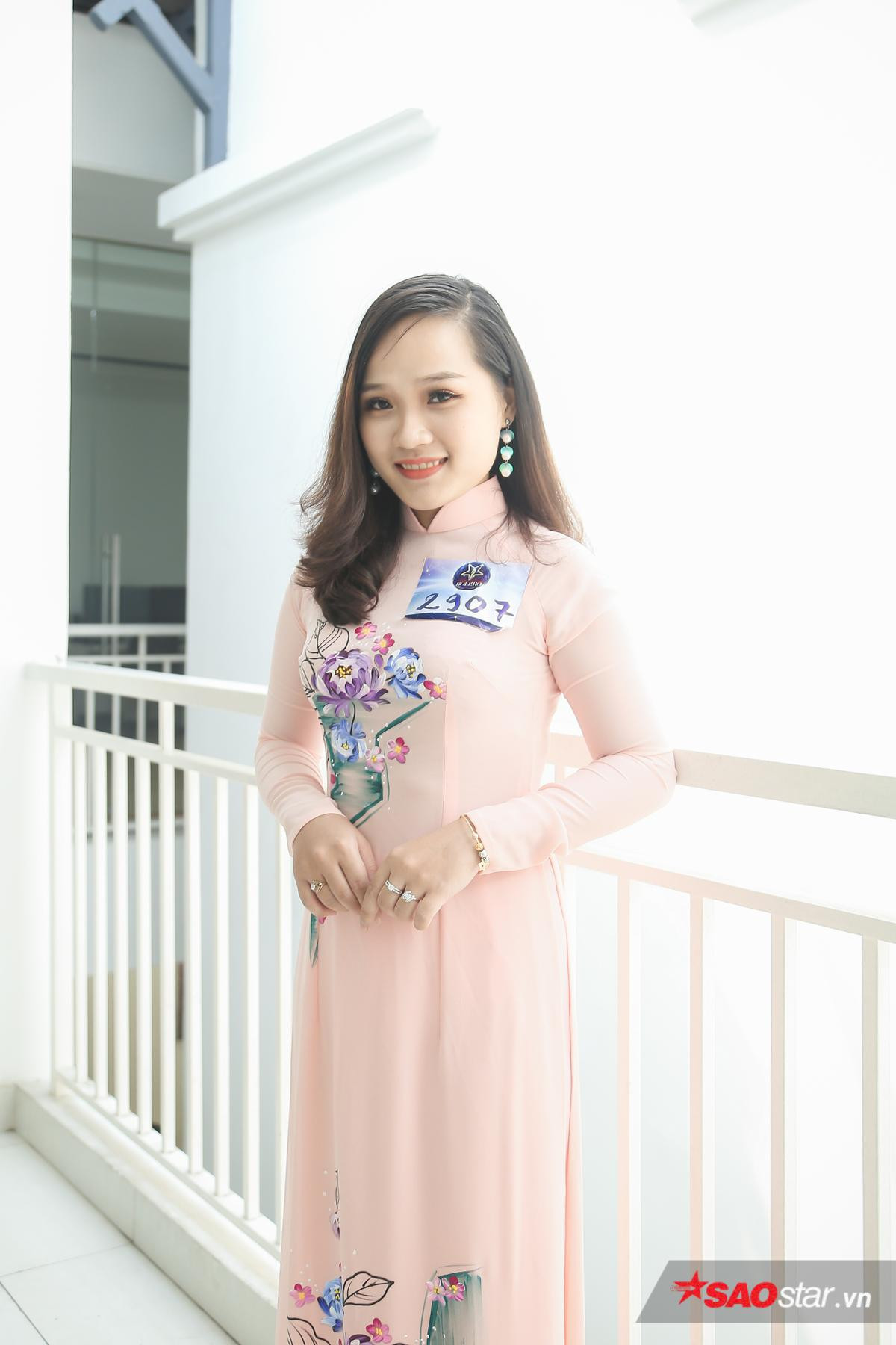 Thần tượng Bolero mùa 4: 'Biệt đội áo dài' mang hương Tết đến vòng tuyển sinh TP.HCM Ảnh 1