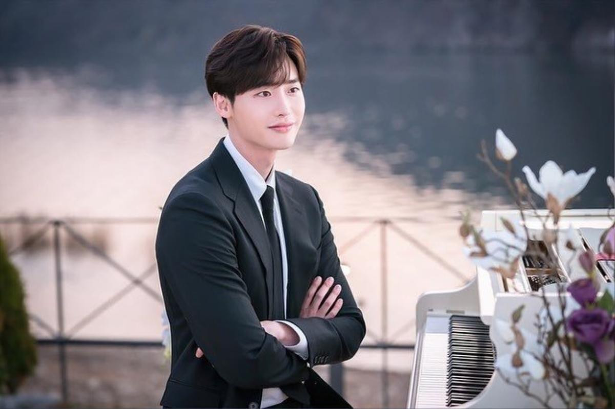 'Phụ lục tình yêu' tập 2: Biết Lee Na Young đã ly hôn, Lee Jong Suk dẫn 'noona' đi làm đẹp Ảnh 4