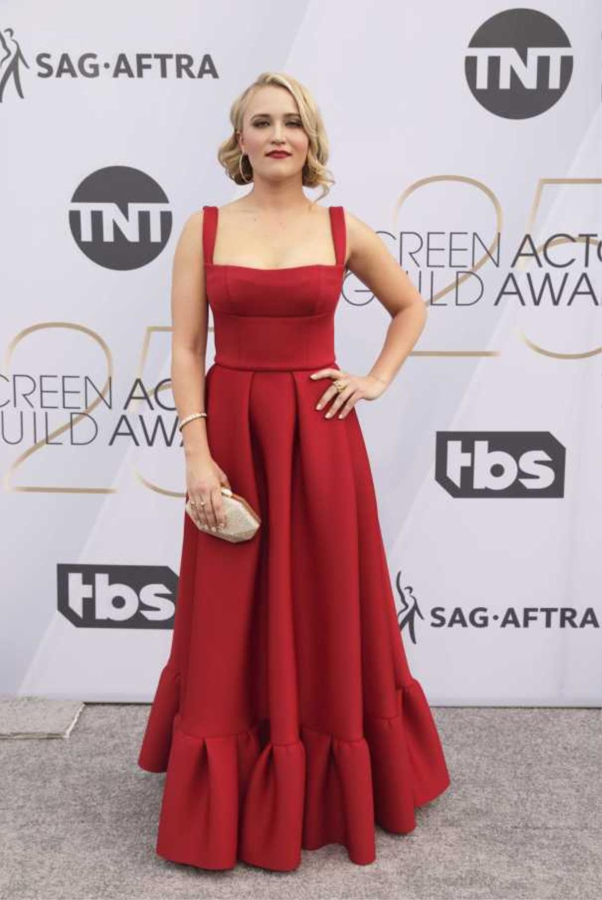 Lady Gaga hóa thành Marilyn Monroe tỏa sáng trên thảm đỏ SAG Awards 2019 Ảnh 7